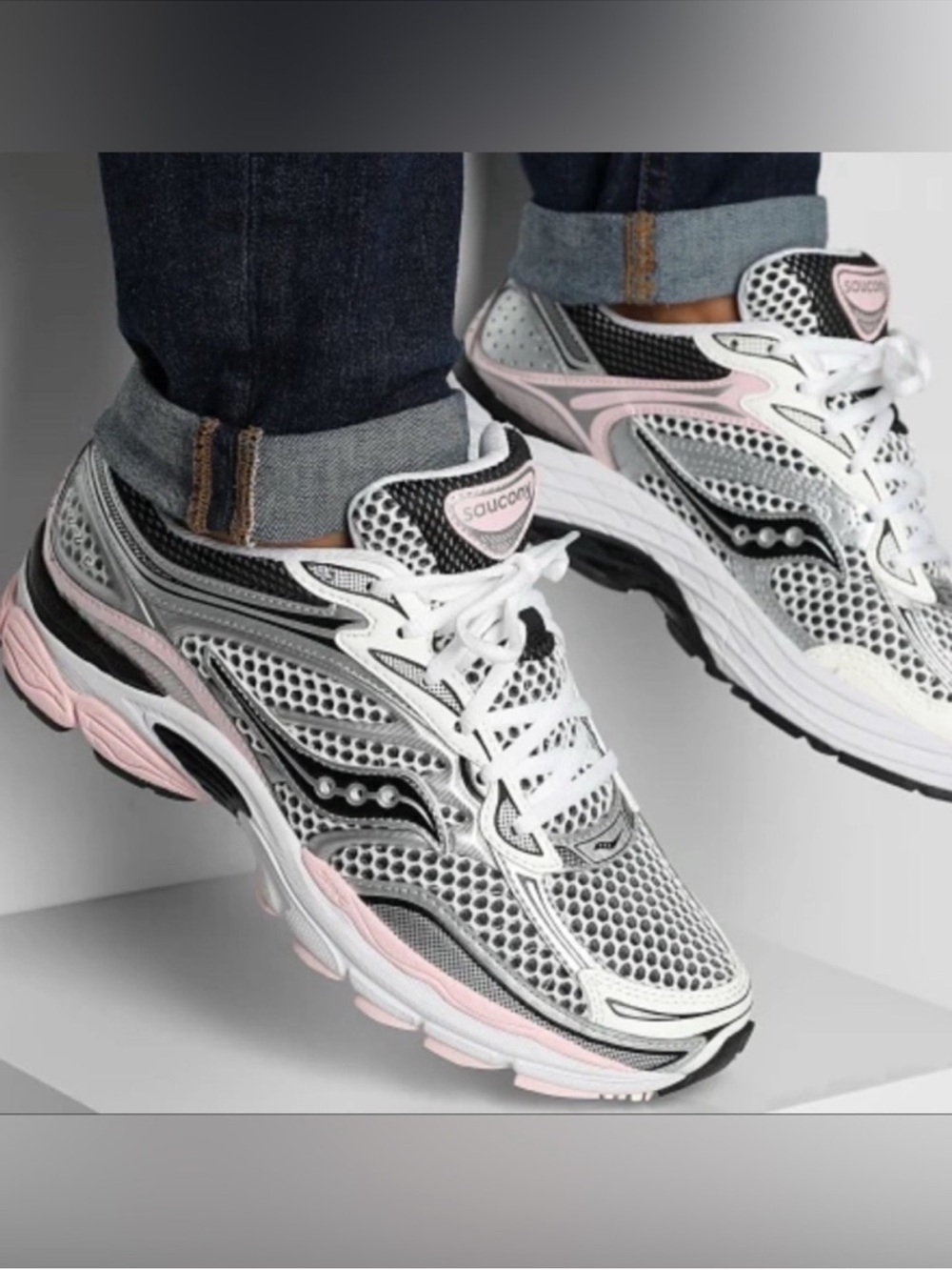 Saucony Men's Silver/Pink Retro
ProGrid Omni 9 Lifestyle Sneaker—11 - Picture 15 of 15
